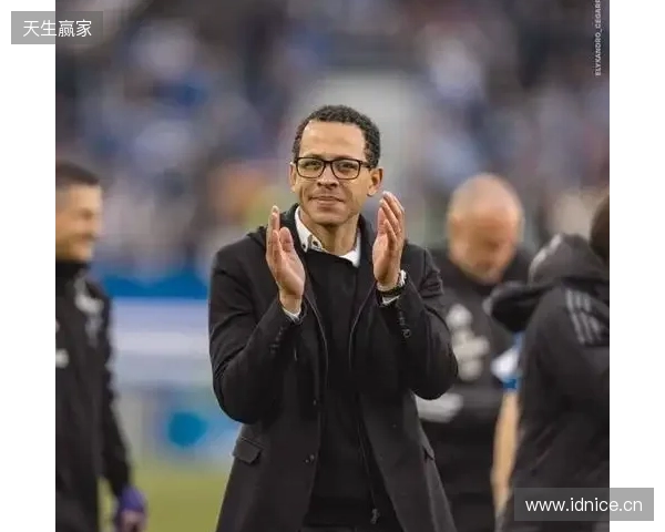 官方：罗塞尼尔出任切尔西主帅，签约至2032年